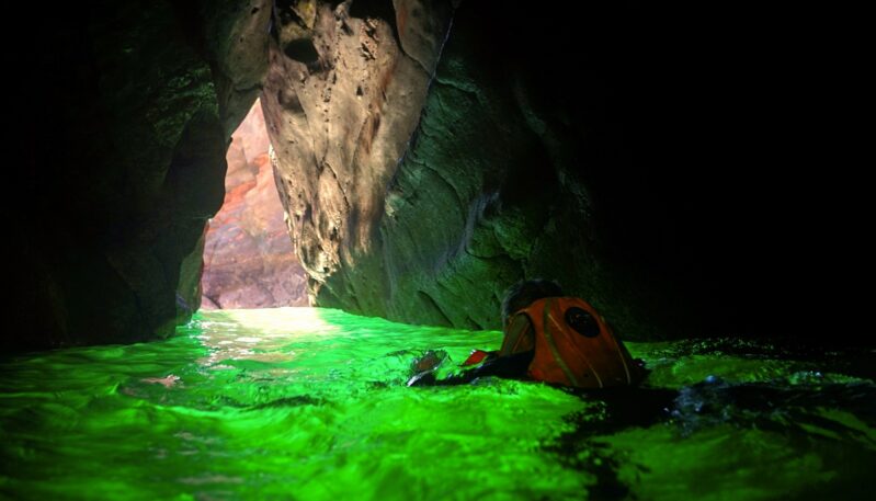 Arbroath Cliff Tours - kayaking, walking and swimming tours of the Arbroath cliffs