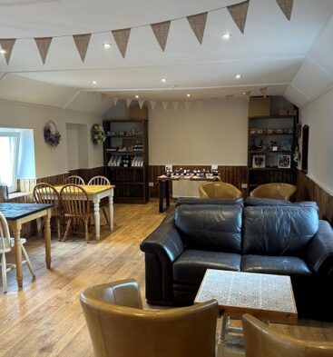 Chic Rustic Bistro & Gift Emporium, Montrose