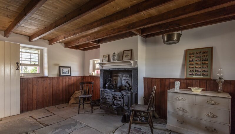 Davidson Legacy Cottage, Aberlemno, near Brechin