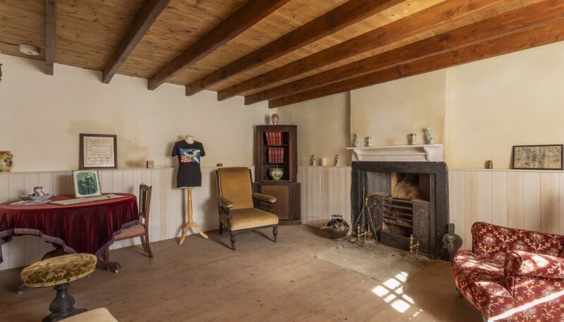 Davidson Legacy Cottage, Aberlemno, near Brechin