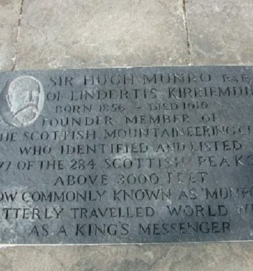 Engraved Paving at Cumberland Close