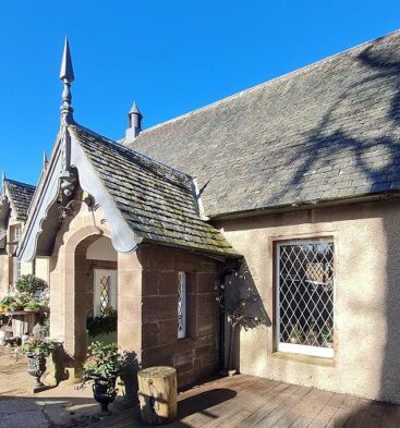 House of Farnell, Brechin