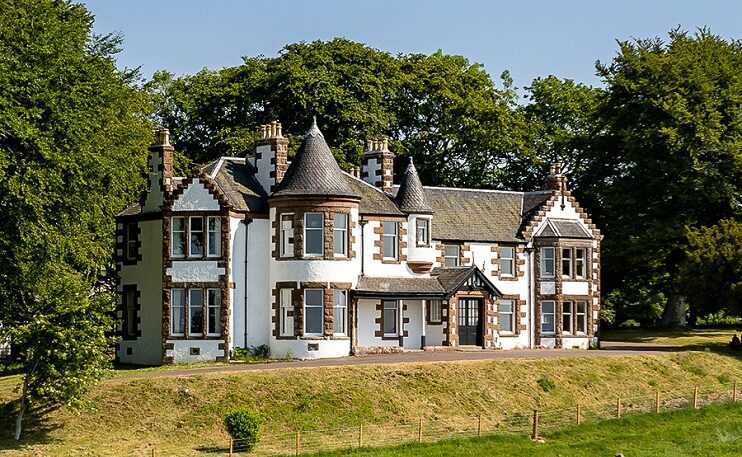 Exterior view of Kinclune House near Kirriemuir