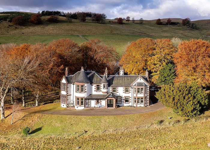 Exterior view of Kinclune House near Kirriemuir