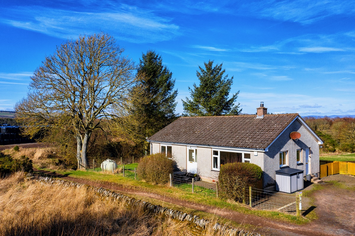 Newton Farm - Self Catering Accommodation near Forfar