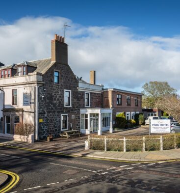 Exterior view of Park Hotel in Montrose