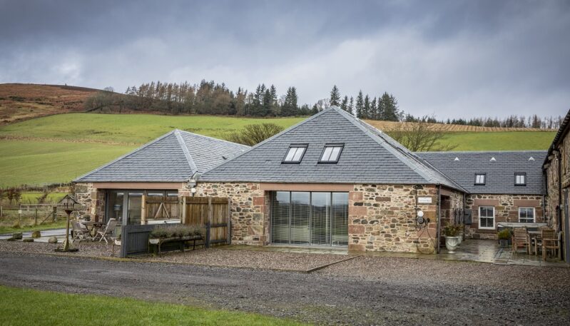 Self catering cottage at Peel Farm near Kirriemuir