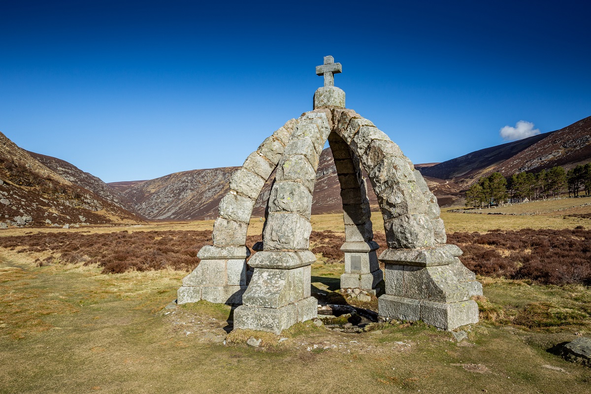 Queen's Well, Glen Esk