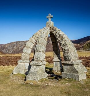 Queen's Well, Glen Esk