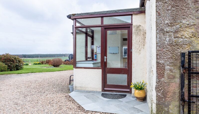 Steading Cottage self catering accommodation in Kirriemuir