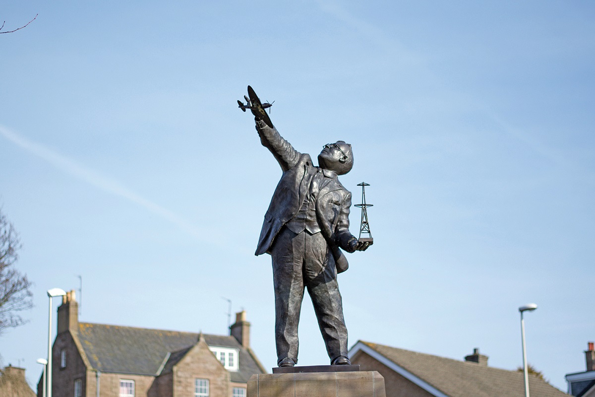 Watson Watt Statue, Brechin