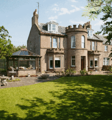 Exterior view of Limes Guest House in Montrose